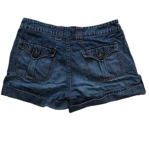 London Jeans Flap Pocket Denim Shorts - Women’s 6